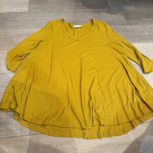 JANETTE PLUS USA WOMENS MUSTARD YELLOW SHIRT 1X